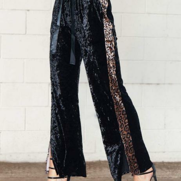 Palazzo pants with side leopard print - Picture 2 of 4
